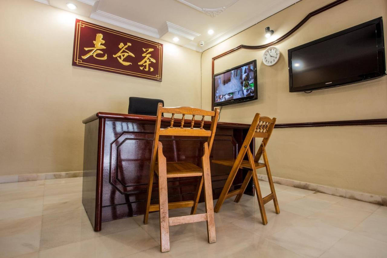 Concordia Inn George Town Esterno foto